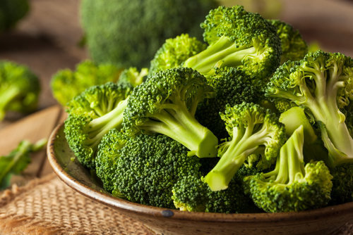 Consume brócoli y lleva una dieta sana